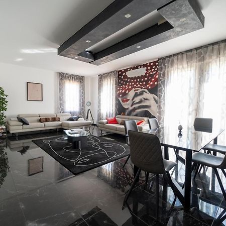 Mistica Space Apartment Reggio Emilia Exterior photo