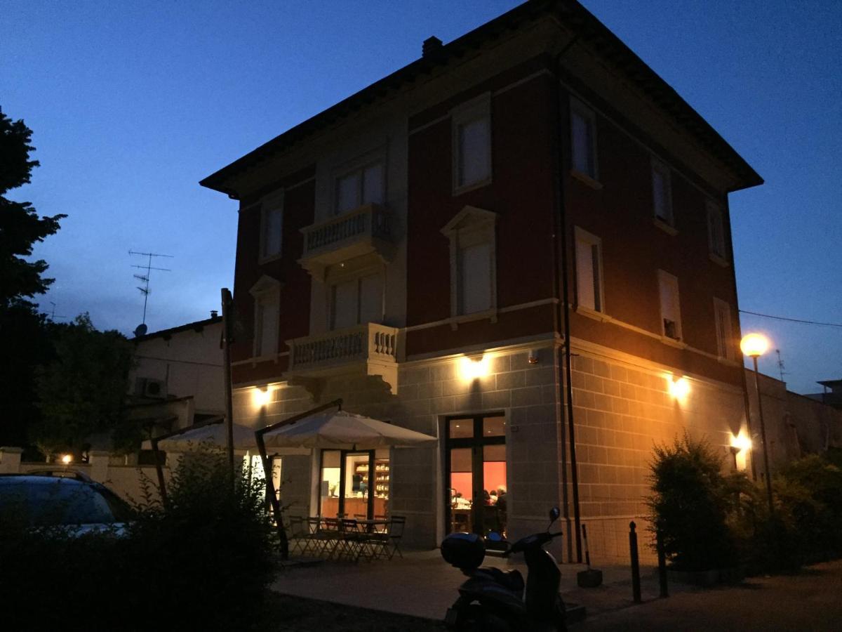Mistica Space Apartment Reggio Emilia Exterior photo